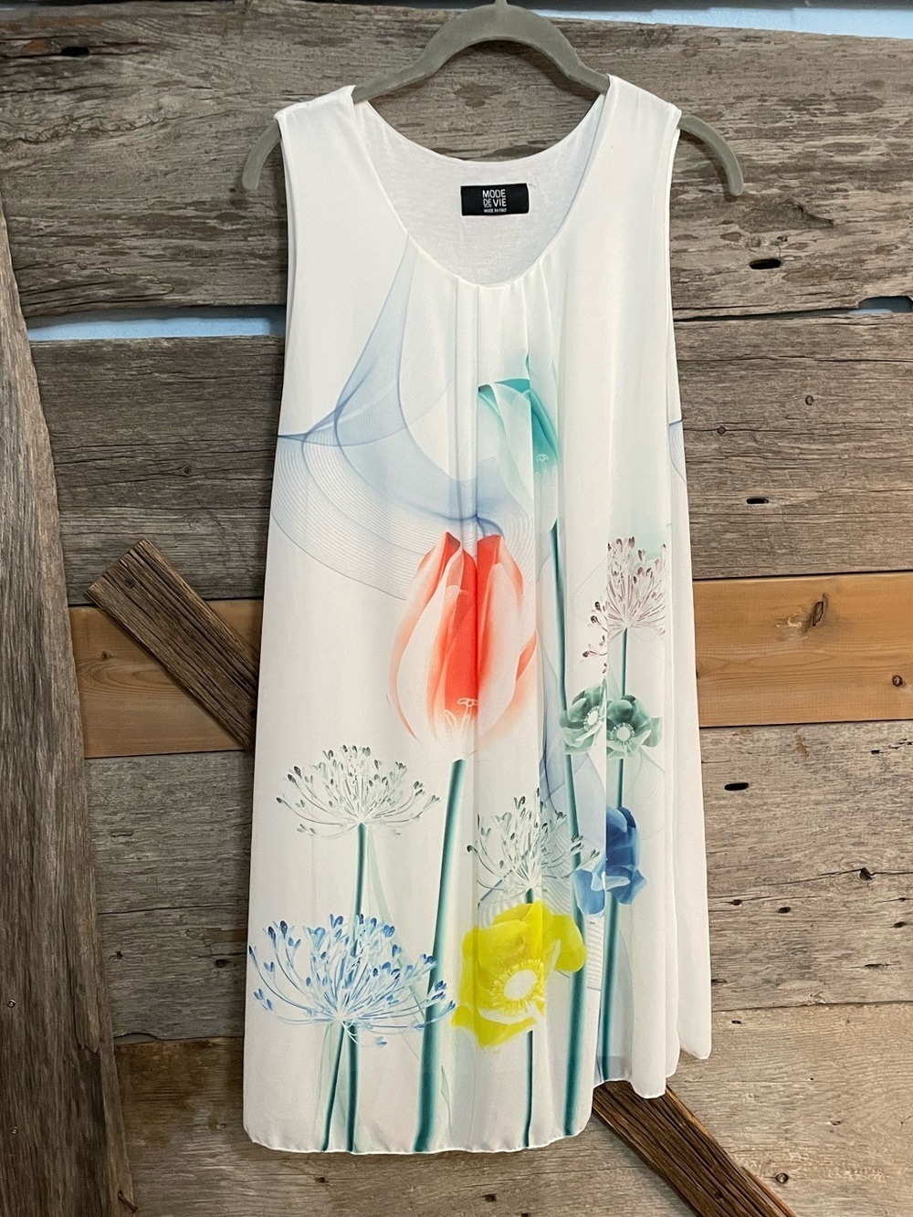 Mode et Vie White Floral Print Sleeveless Long Top Size Large